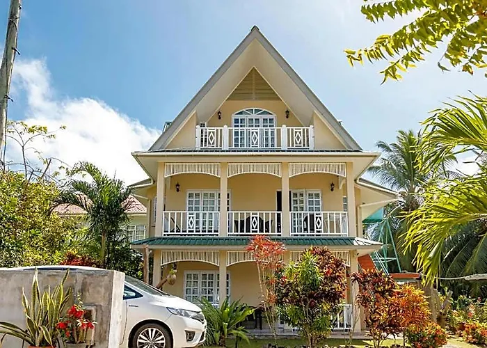 Captain's Hotell Anse Boileau