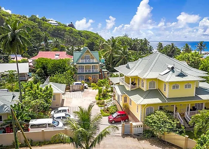 Captain's 4* Anse Boileau